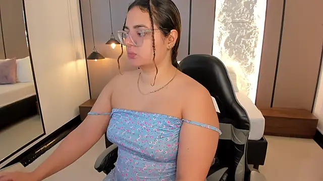 lilly ass  online show from 02/21/26, 12:18