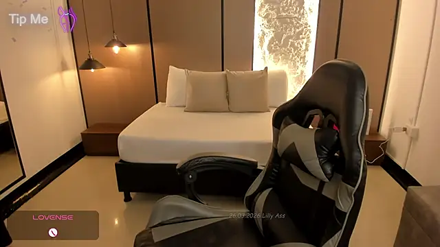 lilly ass  online show from 03/26/26, 12:47