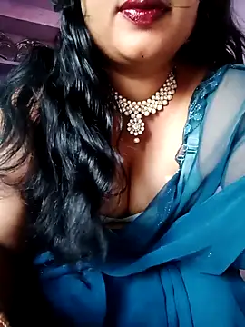 Snapshot of Haseena_Baby chatting on 04/19/26, 01:17 Haseena Baby online show from 04/19/26, 01:17