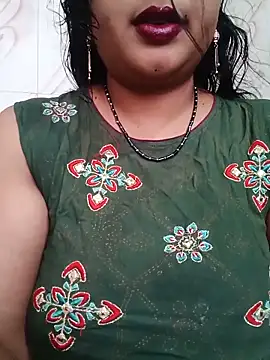 Snapshot of Haseena_Baby chatting on 06/06/26, 05:23 Haseena Baby online show from 06/06/26, 05:23