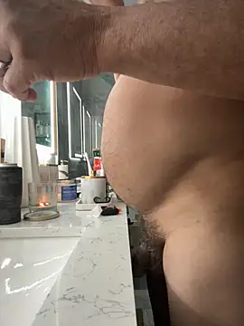 Snapshot of carlospingalinda chatting on 09/27/25, 07:42 carlospingalinda online show from 09/27/25, 07:42