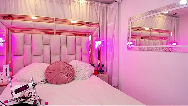 Katalina Evans online show from 12/20/25, 11:02