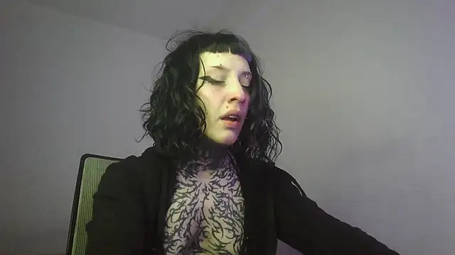 bad doll bb online show from 09/10/25, 04:11