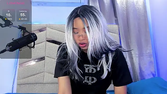 BrigitteRoy  online show from 02/08/26, 03:15