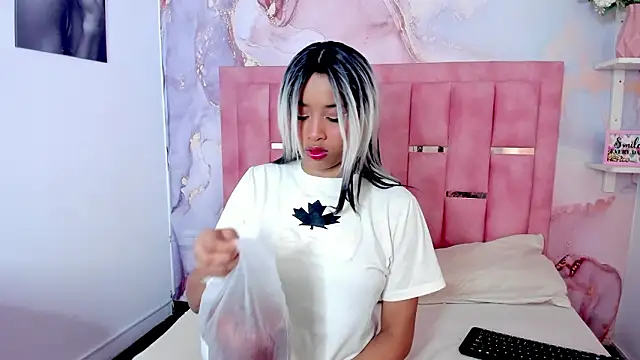 BrigitteRoy  online show from 02/15/26, 03:07