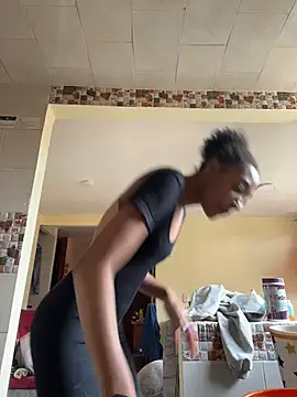 esmeralda-bk online show from 04/13/26, 08:02