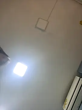 Aitana Hilton  online show from 11/13/25, 11:36