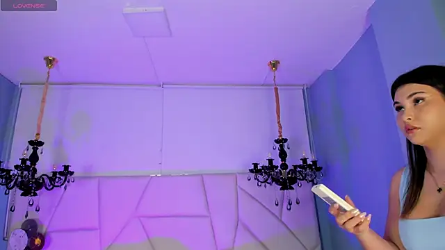 Aitana Hilton  online show from 11/01/25, 11:37