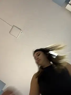 Aitana Hilton  online show from 09/23/25, 11:50