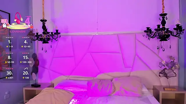 Aitana Hilton  online show from 11/12/25, 11:58