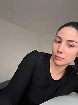 anaromeroxo online show from 01/28/25, 04:19
