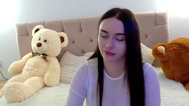 Lilliana Moon online show from 10/16/25, 06:43