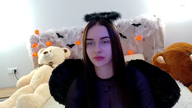 Snapshot of Lilliana_Moon chatting on 10/30/25, 08:23 Lilliana Moon online show from 10/30/25, 08:23