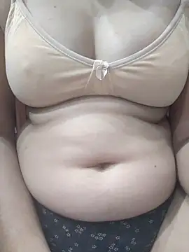 nikkibenza online show from 03/07/25, 05:28