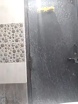 nikkibenza online show from 03/18/25, 02:40