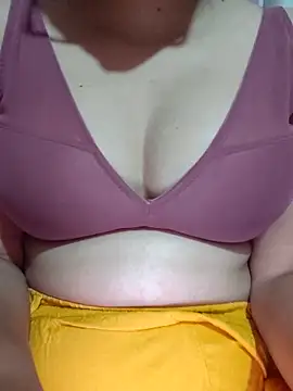 nikkibenza online show from 12/02/25, 07:32