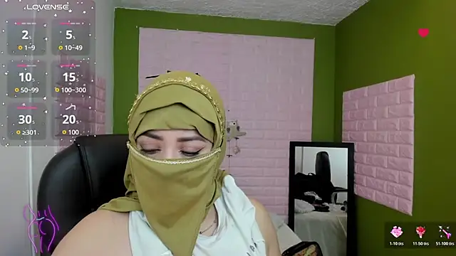 zahra Jalid online show from 10/17/25, 10:33