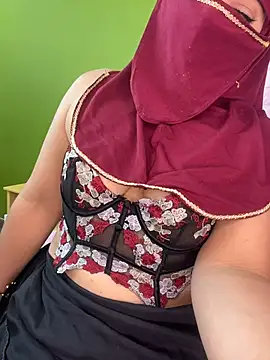 Snapshot of zahra_Jalid chatting on 02/10/26, 11:15 zahra Jalid online show from 02/10/26, 11:15