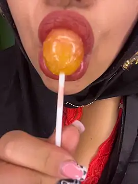 zahra Jalid online show from 02/22/26, 01:30