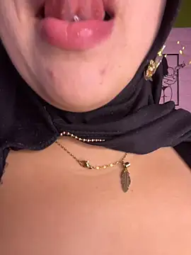 zahra Jalid online show from 02/25/26, 01:39