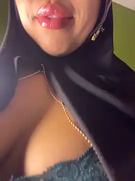 zahra Jalid online show from 04/16/26, 11:18