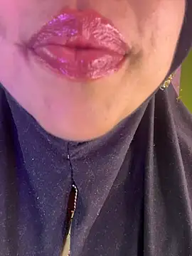 Snapshot of zahra_Jalid chatting on 02/25/26, 11:26 zahra Jalid online show from 02/25/26, 11:26