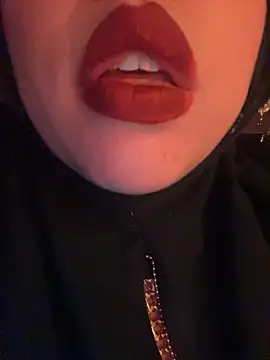 Snapshot of zahra_Jalid chatting on 05/15/26, 11:47 zahra Jalid online show from 05/15/26, 11:47