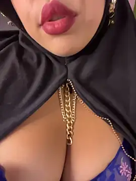 Snapshot of zahra_Jalid chatting on 04/30/26, 08:38 zahra Jalid online show from 04/30/26, 08:38