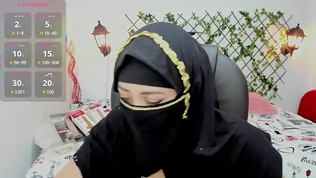 zahra Jalid online show from 10/15/25, 09:12