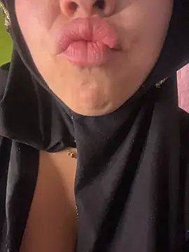 zahra Jalid online show from 04/05/26, 01:45