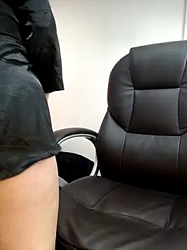 zahra Jalid online show from 10/12/25, 03:46