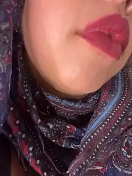 Snapshot of zahra_Jalid chatting on 05/06/26, 10:25 zahra Jalid online show from 05/06/26, 10:25