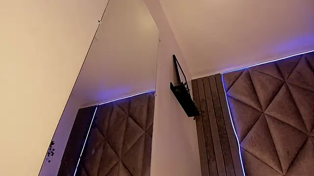 Snapshot of SabrinaSpell_ chatting on 11/14/25, 11:47 SabrinaSpell online show from 11/14/25, 11:47