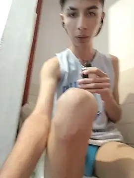 adriaav online show from 04/12/26, 10:07