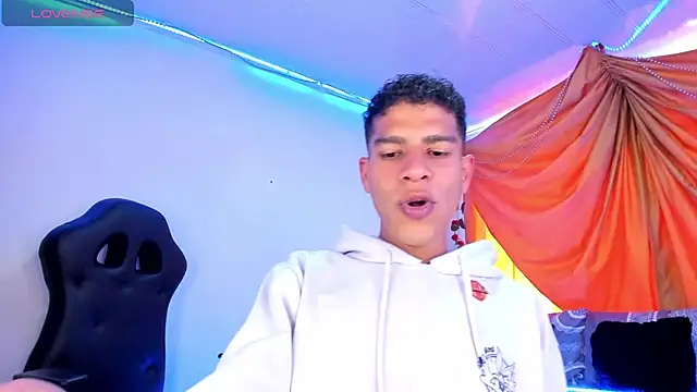 Ethan Boyy online show from 11/25/25, 05:46