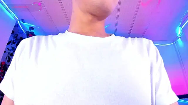 Ethan Boyy online show from 12/17/25, 01:43