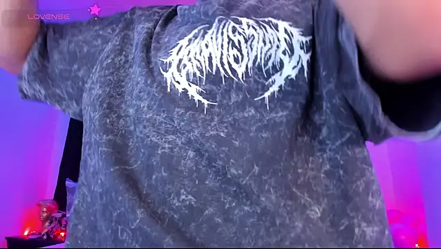 Ethan Boyy online show from 04/25/26, 06:49
