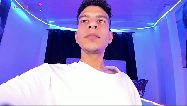 Ethan Boyy online show from 05/31/26, 03:51