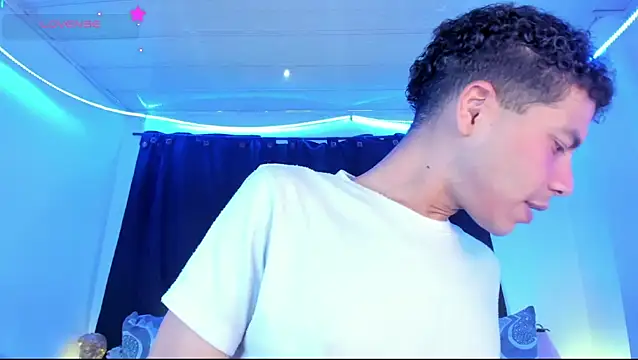 Ethan Boyy online show from 04/14/26, 06:35