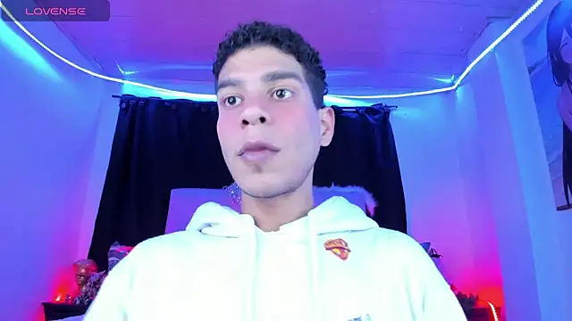 Ethan Boyy online show from 04/11/26, 06:00