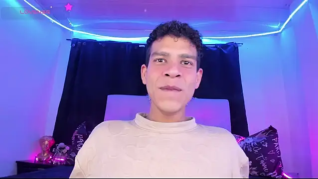 Snapshot of Ethan_Boyy chatting on 06/30/26, 03:23 Ethan Boyy online show from 06/30/26, 03:23