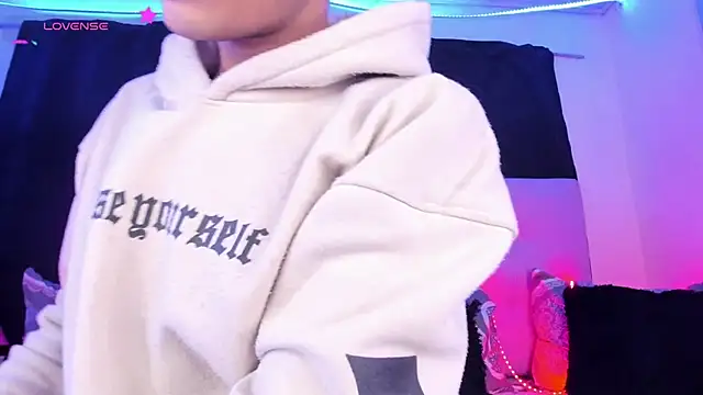 Ethan Boyy online show from 03/10/26, 09:19