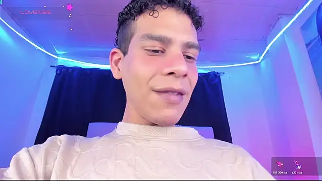 Snapshot of Ethan_Boyy chatting on 06/26/26, 02:39 Ethan Boyy online show from 06/26/26, 02:39