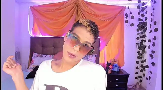 Snapshot of Ethan_Boyy chatting on 03/04/25, 06:07 Ethan Boyy online show from 03/04/25, 06:07