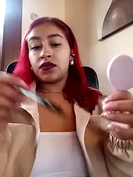 Snapshot of AnonymousGirl chatting on 11/27/25, 01:33 AnonymousGirl online show from 11/27/25, 01:33