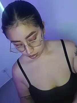AnonymousGirl online show from 06/30/26, 07:14