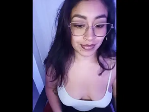 AnonymousGirl online show from 07/05/26, 09:21