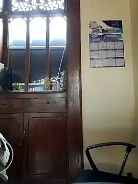 Snapshot of AnonymousGirl chatting on 11/06/25, 01:37 AnonymousGirl online show from 11/06/25, 01:37