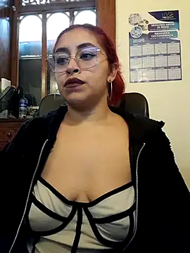 Snapshot of AnonymousGirl chatting on 11/28/25, 09:26 AnonymousGirl online show from 11/28/25, 09:26