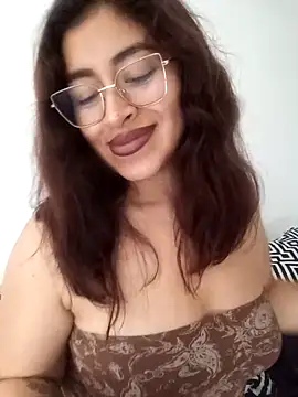 AnonymousGirl online show from 04/29/26, 07:53